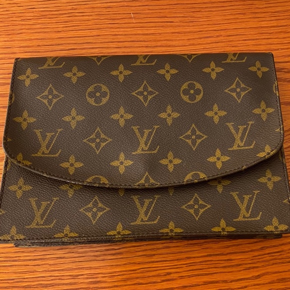 LOUIS VUITTON RABAT 23 POCHETTE/CLUTCH - Picture 1 of 14
